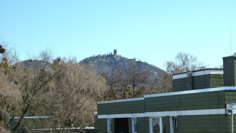 Blick auf den Drachenfels Bonn - Lannesdorf Etagenwohnung Top geschnittene 3-Zimmer-Wohnung in Bad Godesberg - Lannesdorf zu verkaufen