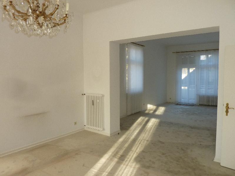 VBlick vom Wohnzimmer ins Esszimmer Etagenwohnung Bonn