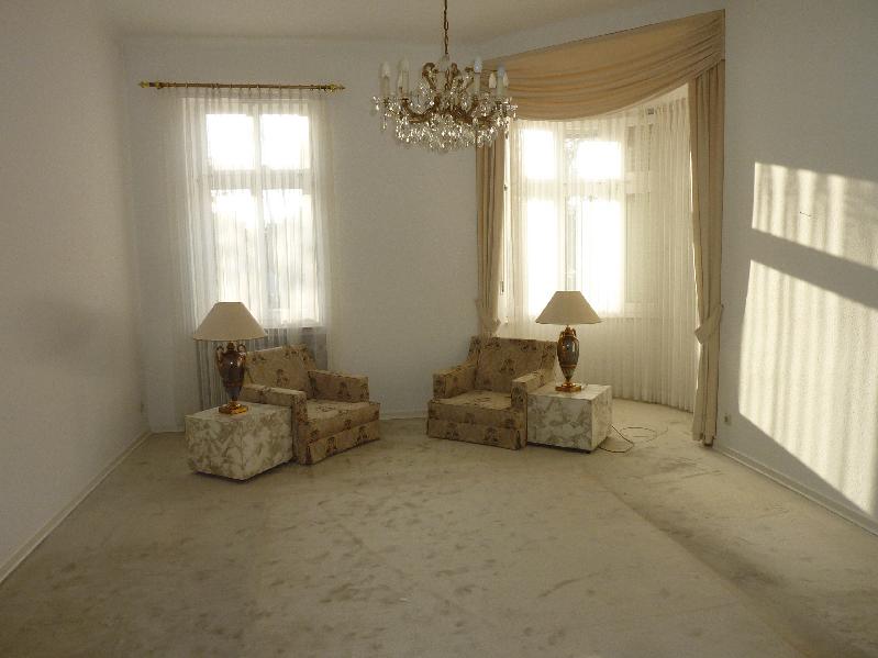 Wohnzimmer Etagenwohnung Bonn