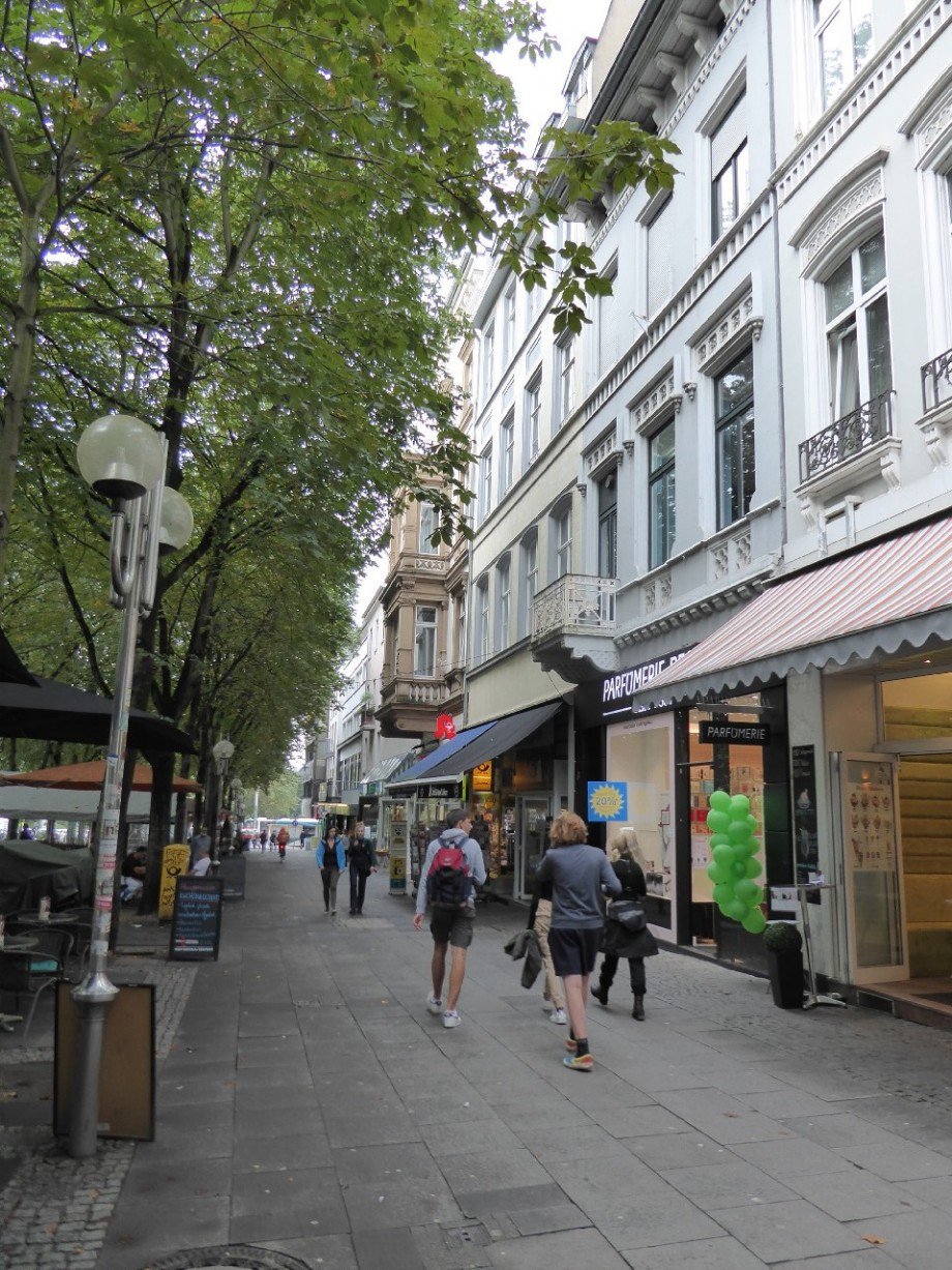 Blick auf den Kaiserplatz Ladenlokal Bonn