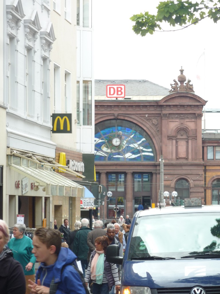 Blick in die Poststra�e Ladenlokal Bonn