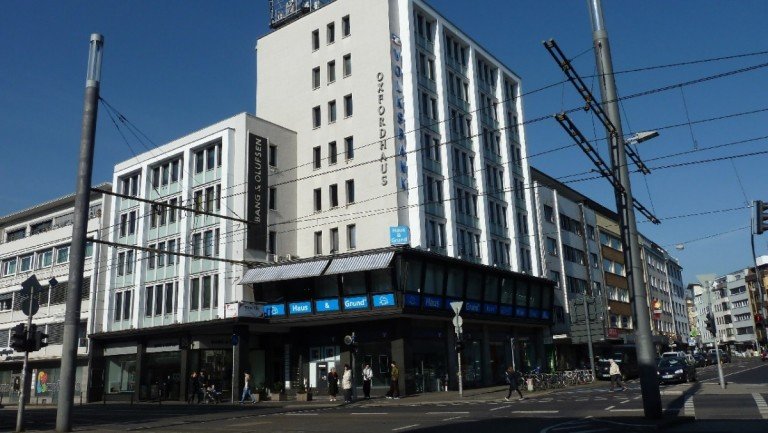 Aussenansicht Bonn - Zentrum B�rofl�che Ca. 195 m� gro�e B�roetage im bekannten �Oxfordhaus� im Bonner Zentrum zu vermieten