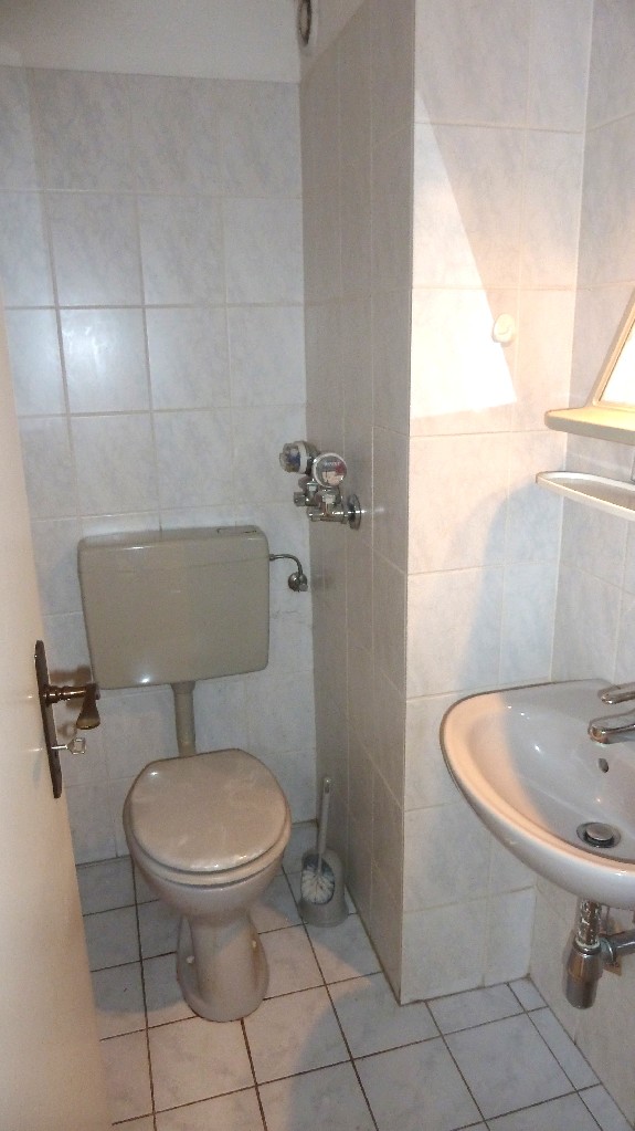 separates WC Etagenwohnung Bonn