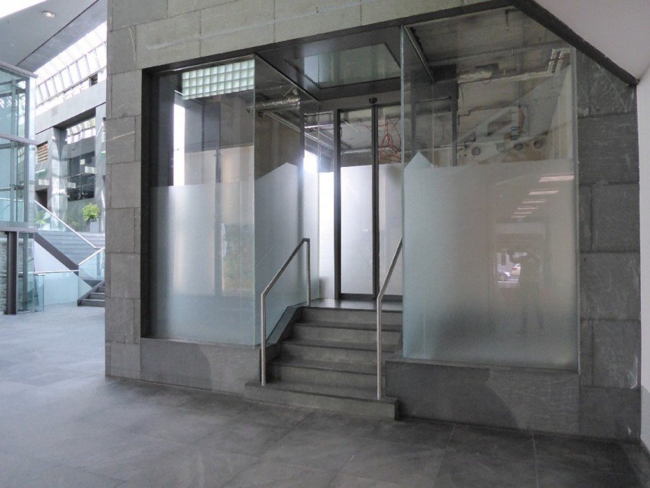 Zugang von der Kaiserpassage Ladenlokal Bonn